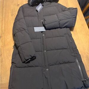 Tommy Hilfiger Black Puffer Jacket. NWT Size Large.